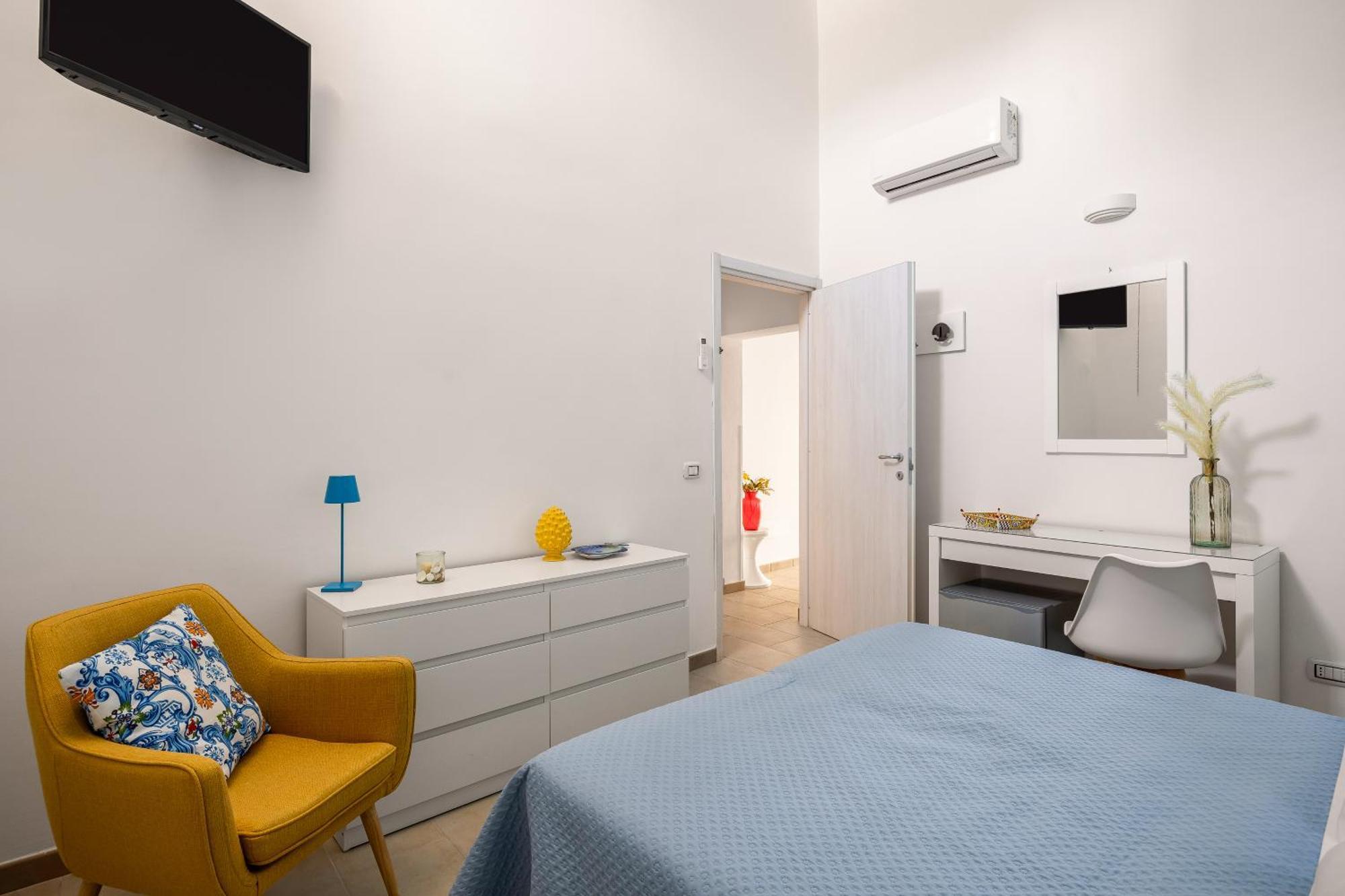 Madre Terra Airport Rooms And Suites Terrasini Exterior foto
