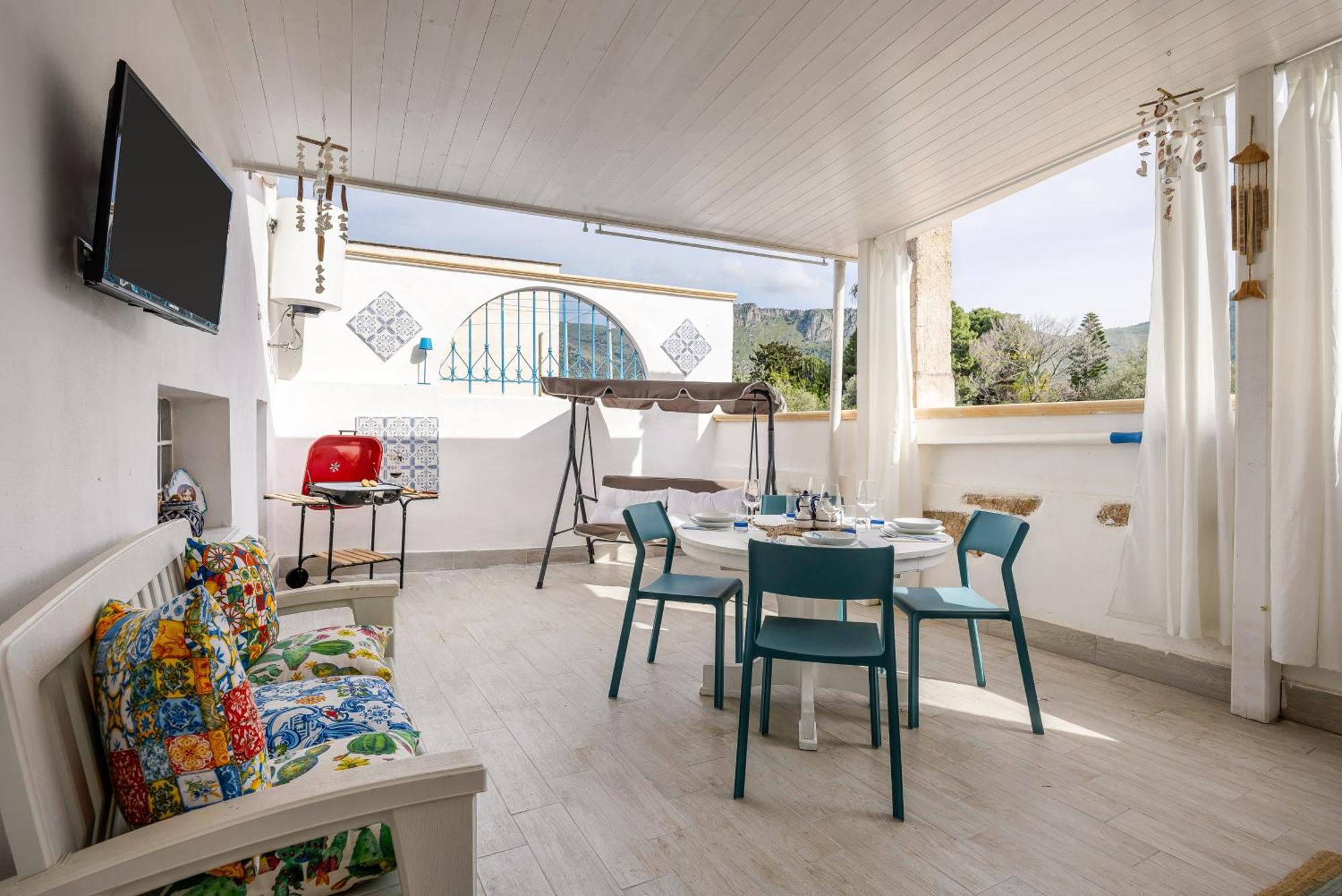 Madre Terra Airport Rooms And Suites Terrasini Exterior foto